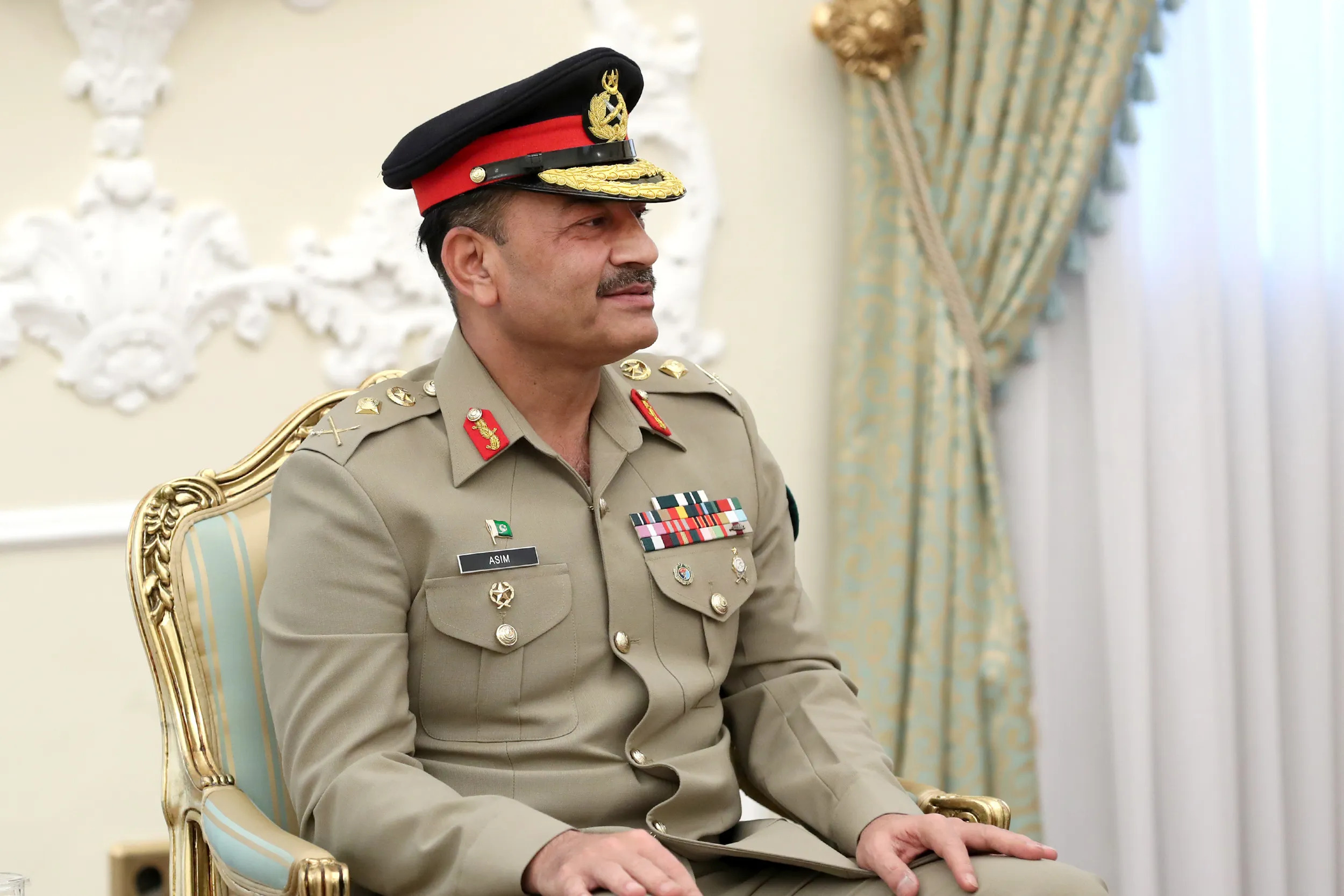 Field Marshal Asim Munir Defines Civil Bureaucracy as “Indispensable” to Pakistan’s Progress