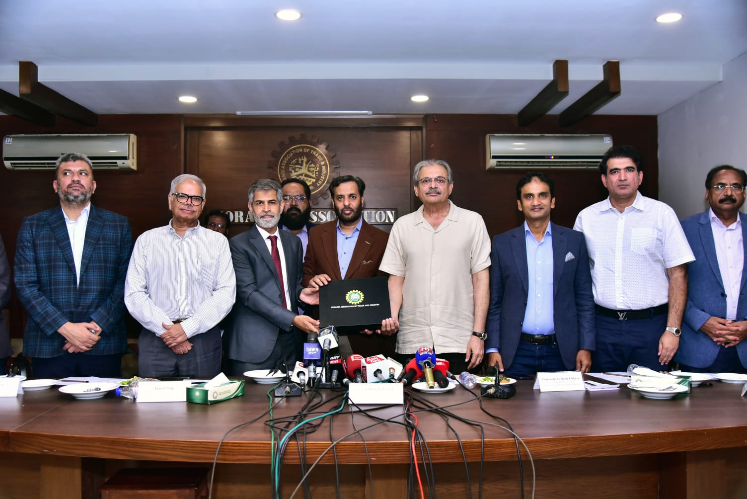 Pakistan’s Health Minister Pledges Healthcare Facilities at Public Doorstep