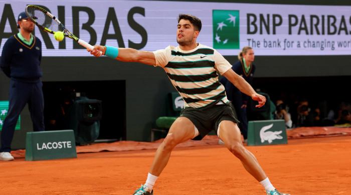 Carlos Alcaraz Dominates Tommy Paul, Advances to French Open Semifinals