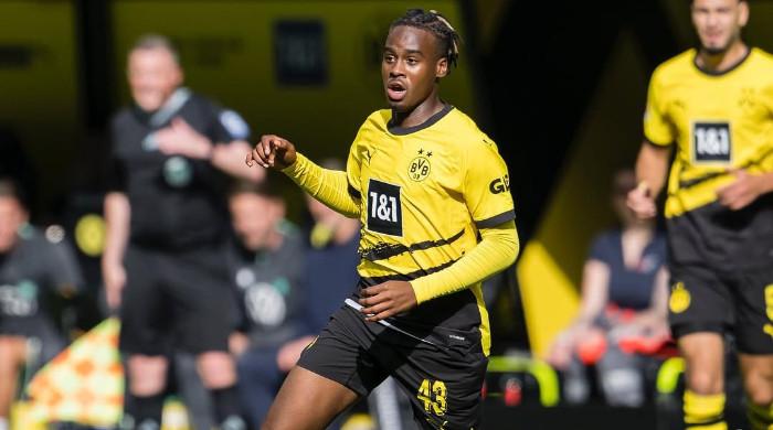 Chelsea strikes agreement for Jamie Gittens transfer from Dortmund