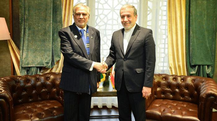 Dar strongly denounces Israeli aggression in call with Iranian FM