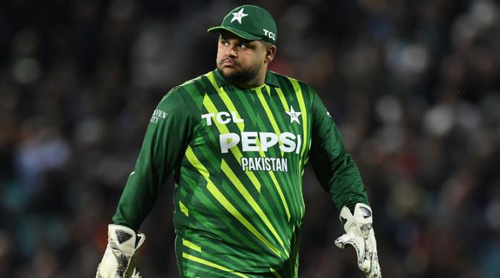 Ex-Pakistan star to Azam Khan: Shed some weight, it will help