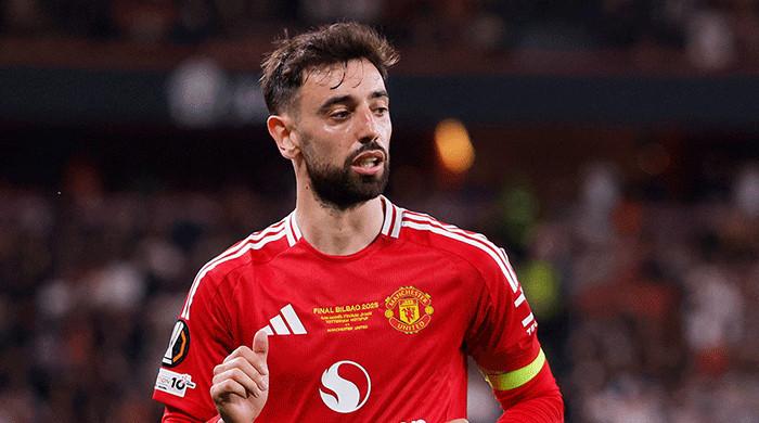 Fernandes, Manchester United Captain, Turns Down Al-Hilal Offer