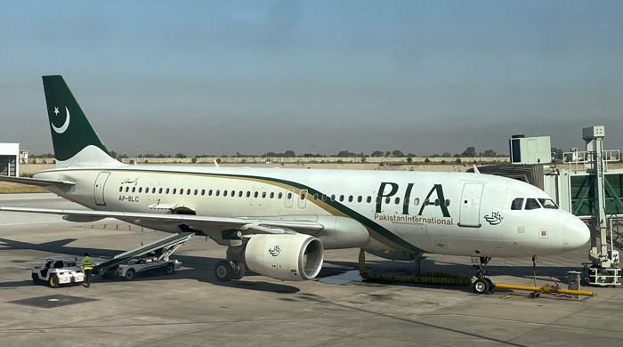 Gulf airspace reopens, Pakistan restarts flight operations