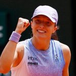 Iga Swiatek Overpowers Svitolina, Advances to French Open Semis