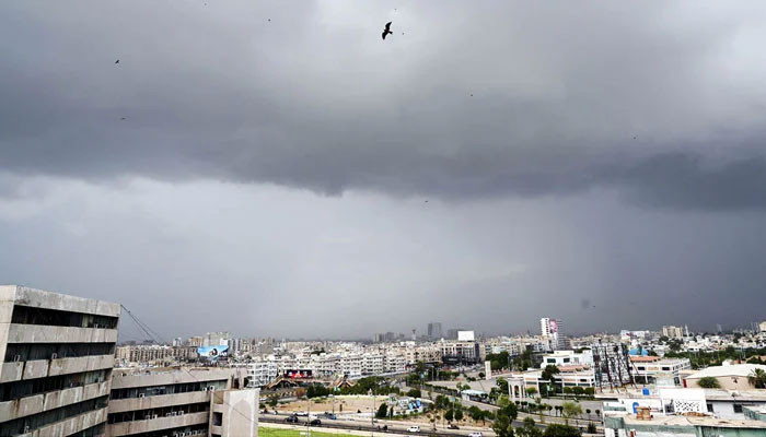 Is Karachi expecting rainfall today?
