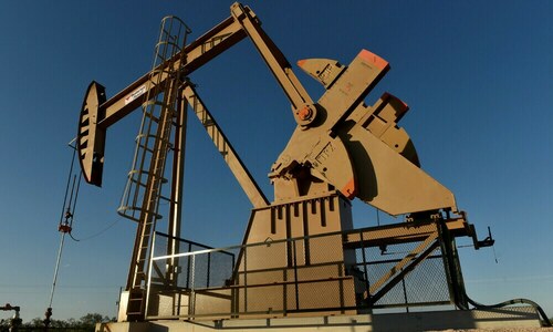 Oil prices decline by 6%