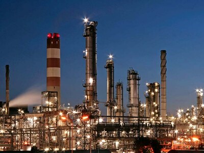 PM Urges Swift Finalization of Industrial Policy