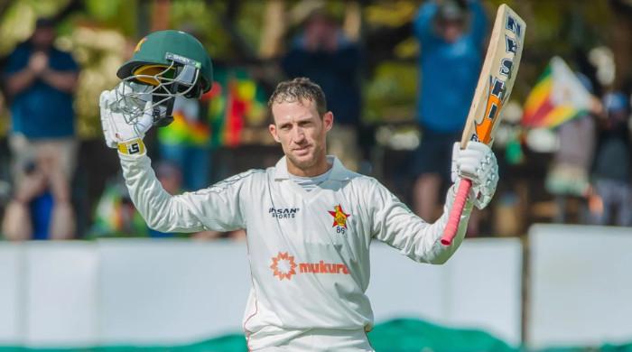 South Africa Dominate, Williams Resists for Zimbabwe