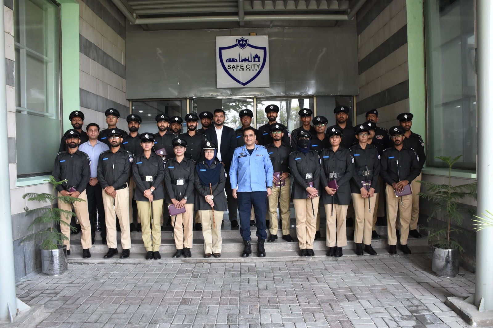 Sindh Police Officers Visit Safe City Islamabad on Study Tour