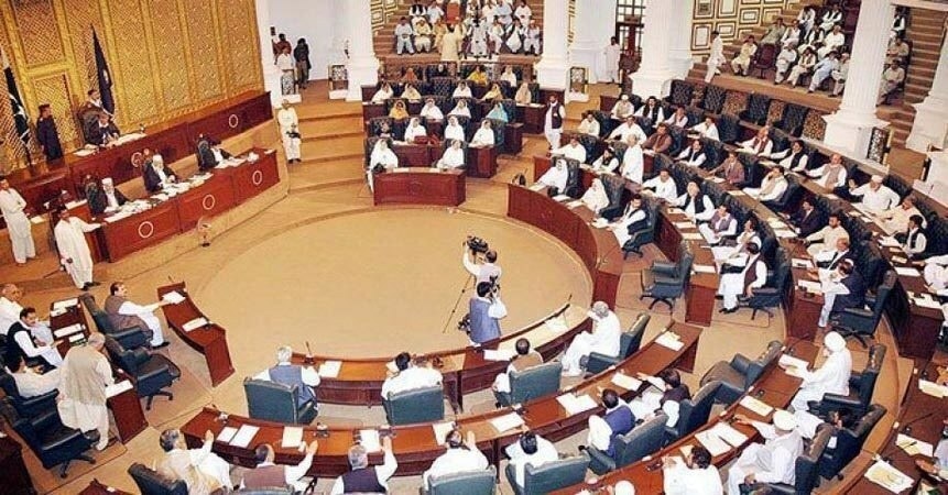 Imran Khan Opposes KP Budget Surplus, Calls for Redirecting Rs157 bn to Public Welfare Projects