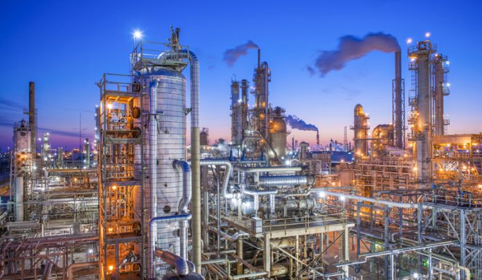 Pakistan Orders Oil Firms to Maintain Fuel Reserves Amid Iran-Israel Conflict Tensions