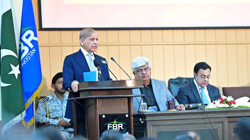 PM Shehbaz Praises FBR & Finance Ministry for 42% Surge in Tax Revenue