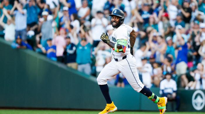 Arozarena Leads Mariners Over Royals in MLB Showdown