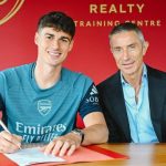 Arsenal acquire Spanish goalie Kepa Arrizabalaga from Chelsea