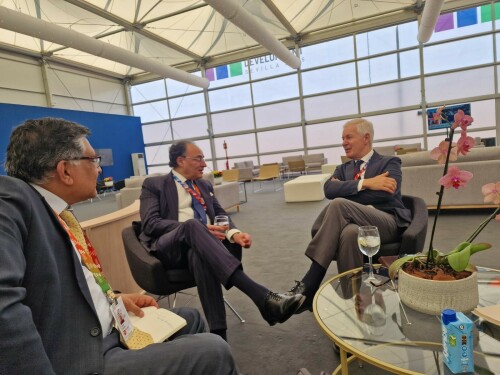 Aurangzeb Meets Global Allies at FFD4 Event in Spain