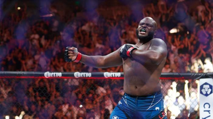 Derrick Lewis, Seasoned Fighter, KOs Tallison Teixeira in Just 35 Seconds