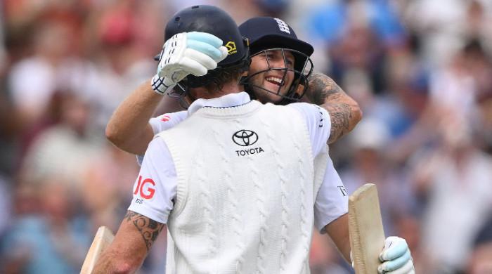 England seizes control against India on Day 3, Root crafts huge ton
