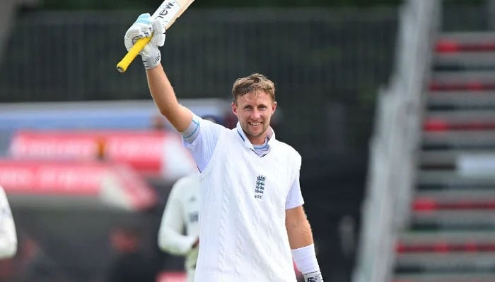 Ex-England Star Praises Root: ‘Not Easy to Dismiss Him’