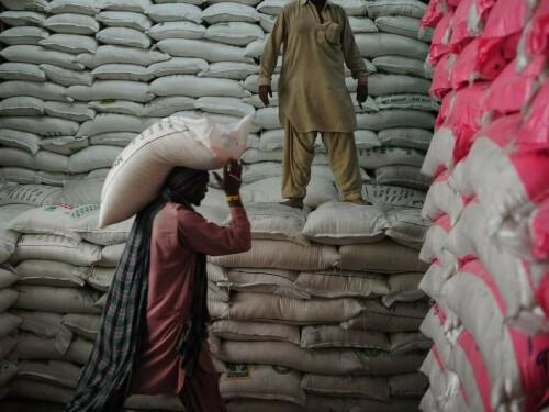 Government Announces Pakistan Will Import 500,000 Tons of Sugar