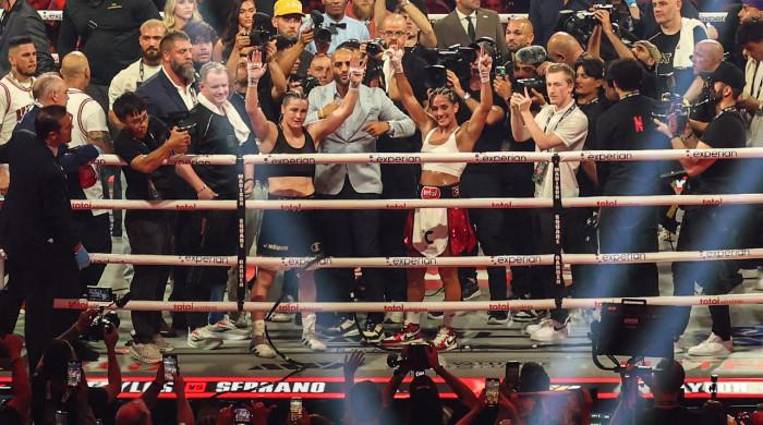 Katie Taylor Overpowers Amanda Serrano, Keeps Super Lightweight Crown