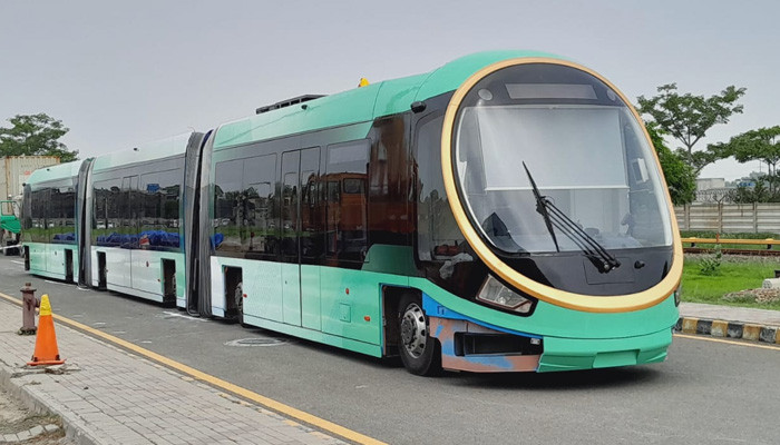 Lahore to launch electric tram service after e-buses