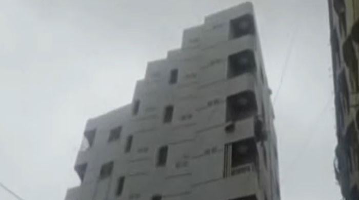 Lyari: Multi-Story Building Deemed Hazardous for Residents