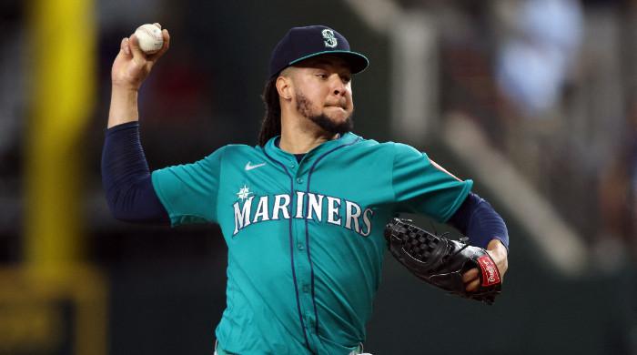 Mariners Triumph Over Pirates as Castillo Delivers Masterclass in MLB Game