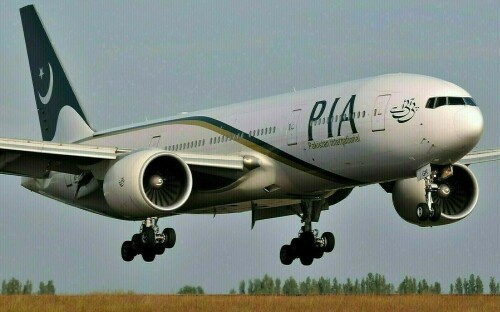 Pakistan Clears Four Possible Bidders for PIA, the Ailing National Carrier