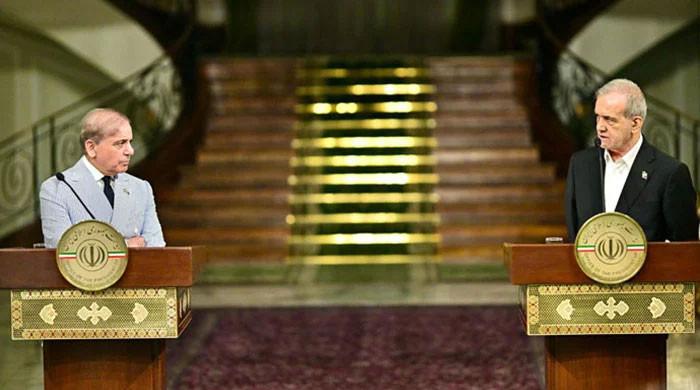 Pezeshkian, Iranian President, will visit Pakistan this Saturday: Official