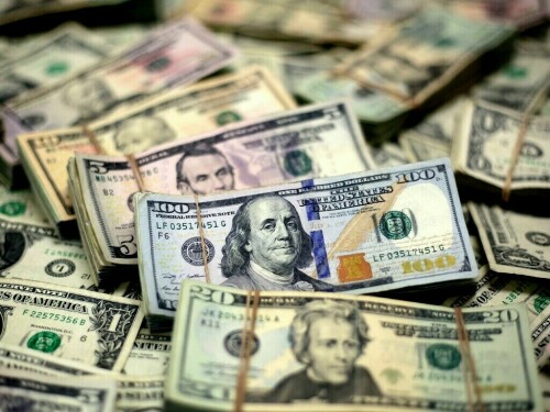 Rupee Sustains Gains Against US Dollar in Intra-day Trading