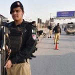 Sindh police: Personnel have 10 days to cease gutka consumption