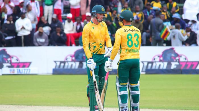 South Africa Eliminate Zimbabwe from Tri-Series Final Contention