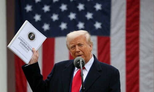 Trump Imposes 25% Tariffs on Allies Japan, South Korea