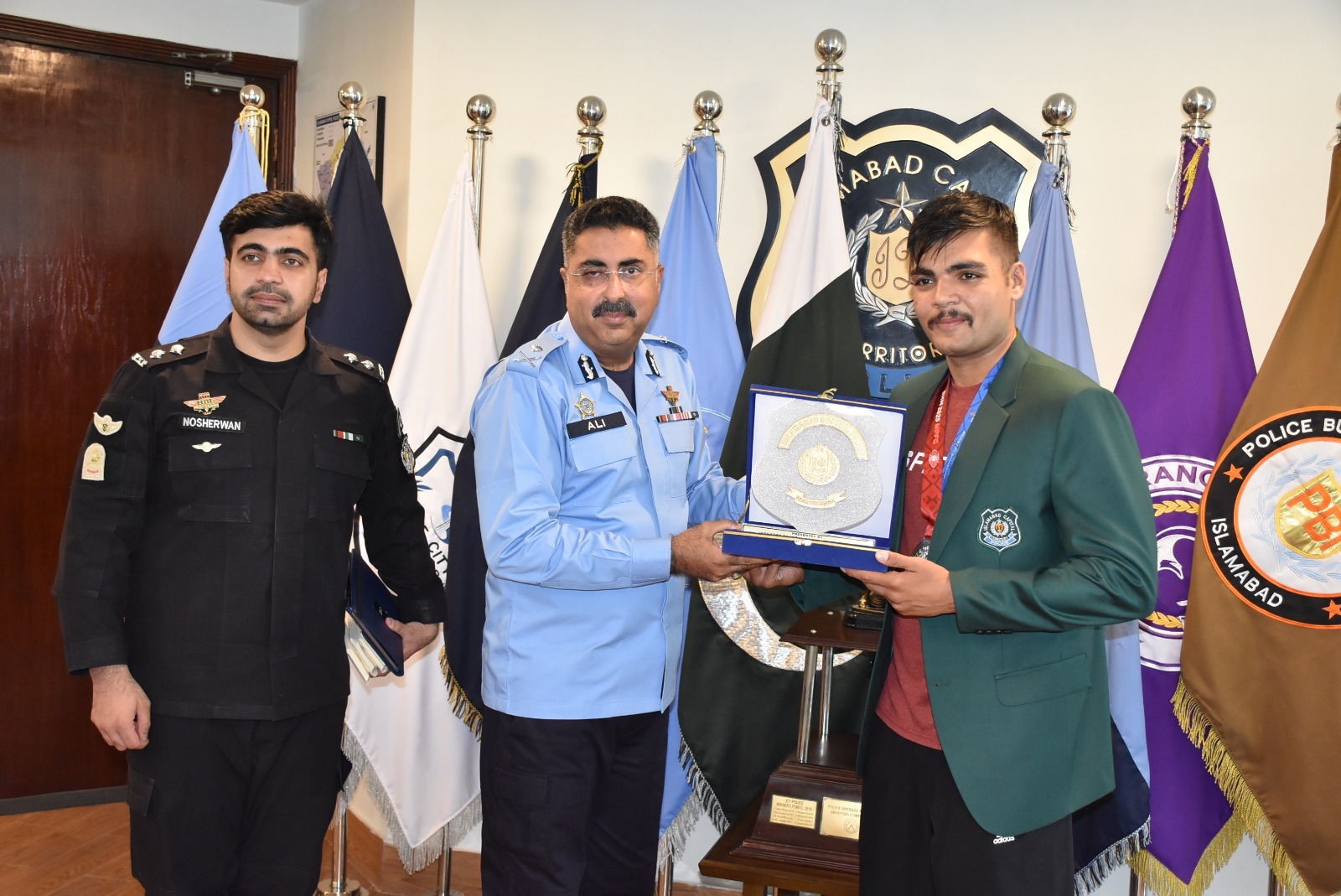 Islamabad Police Boxer Ali Nawaz Receives Hero’s Welcome on Return Home
