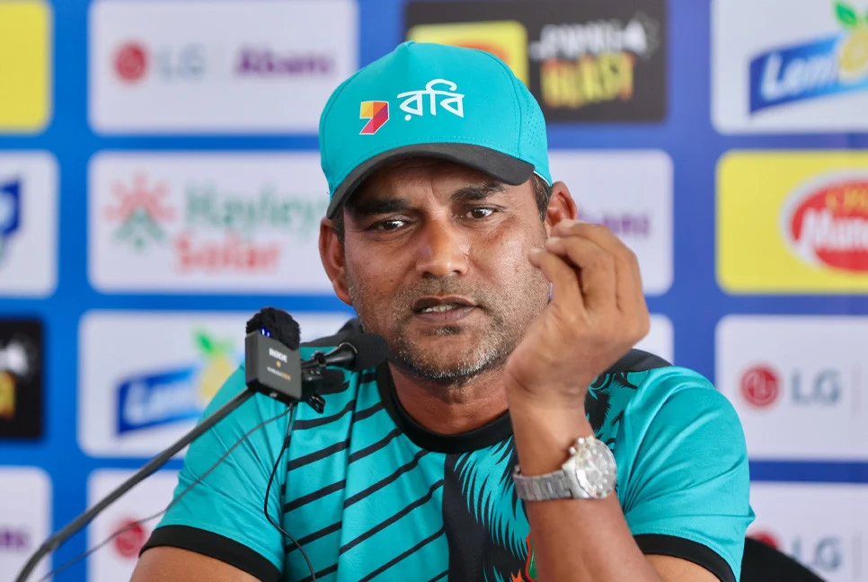 Bangladesh's batting coach rebuffs critics: 'The team is not my father’s property'