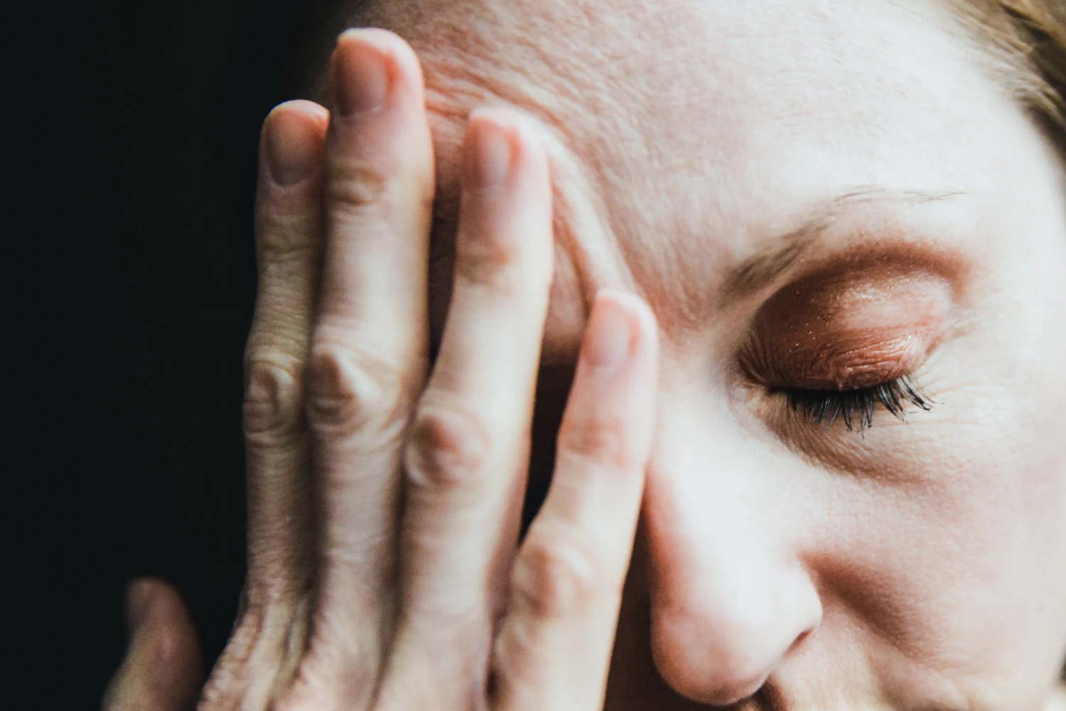 Climate Change Amplifies Migraine Triggers, Warn Health Experts