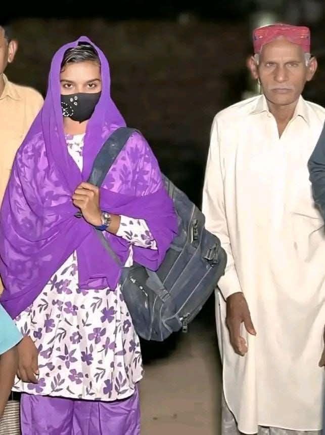 Cobbler’s Daughter Secures Second Position in Bahawalpur Board, Proving Public Education Can Empower Dreams