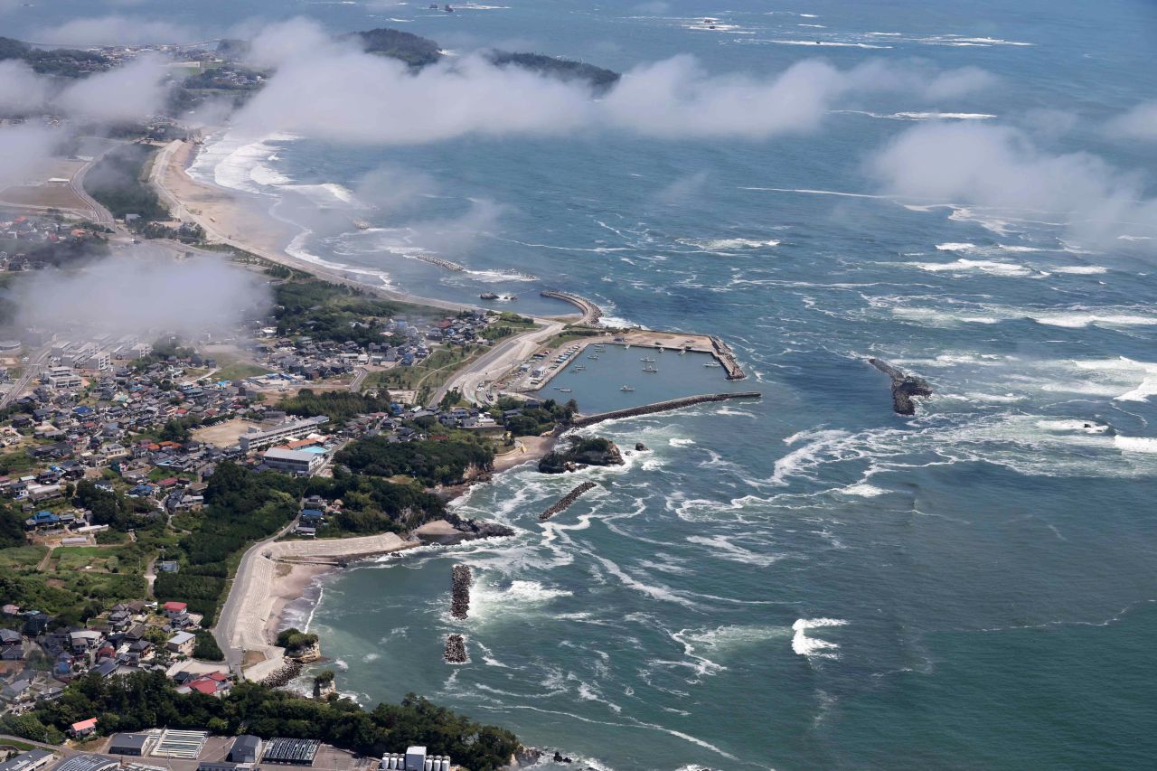 Tsunami Waves Hit Hawaii After Massive Earthquake in Russia’s Kamchatka Region