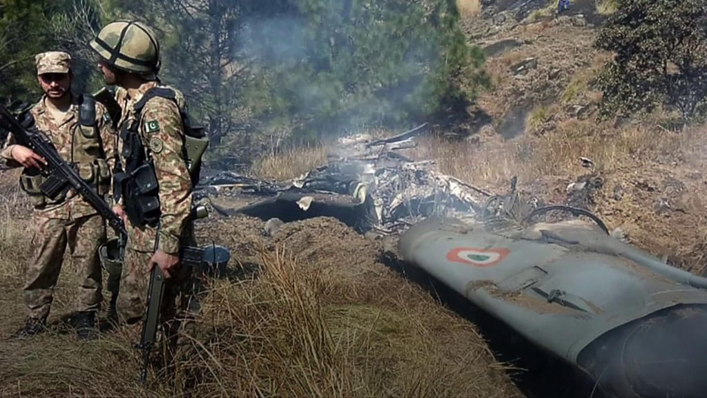 Donald Trump Confirms Downing of 5 Indian Aircraft During Pakistan-India Conflict