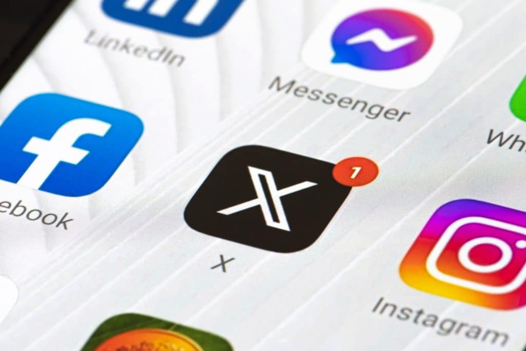 Pakistan Senate Introduces Social Media Age Restriction Bill 2025 to Safeguard Minors