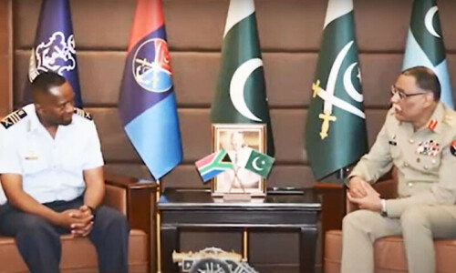 South African Air Chief Meets Pakistan’s Top Military Leadership to Boost Defence Ties
