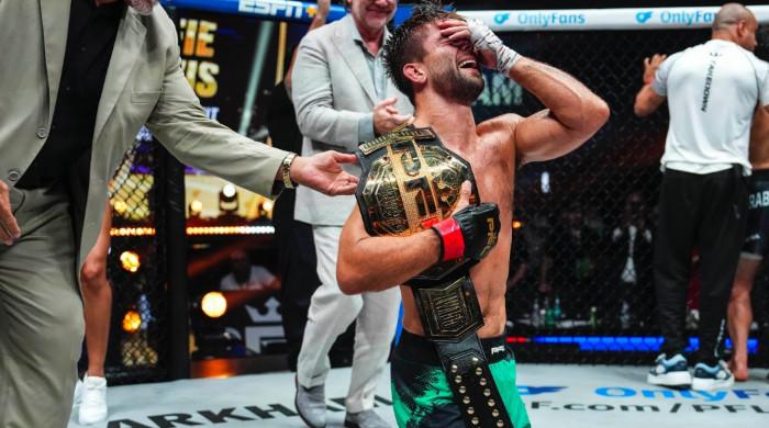 Alfie Davis defeats Rabadanov, Claims PFL Lightweight Title