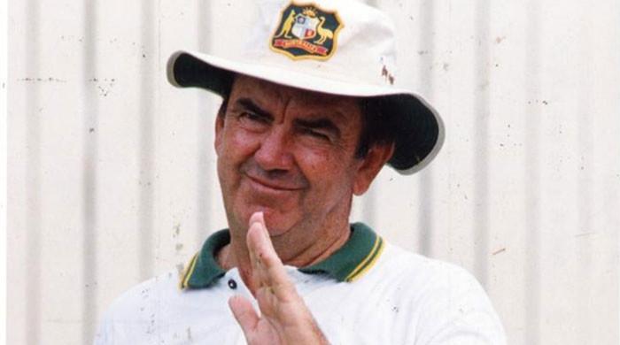 Australia’s legendary captain Bob Simpson dies at the age of 89