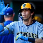 Brewers ride Yelich's power, defeat Reds for 13th win