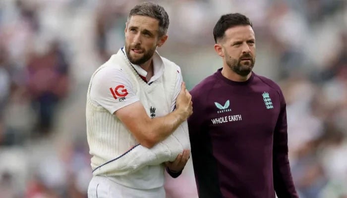 Chris Woakes of England Considers Rehab Instead of Surgery for Ashes