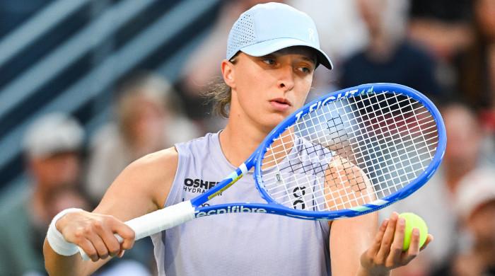 Clara Tauson upsets Iga Swiatek, advances to Canadian Open Quarterfinals