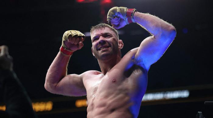Du Plessis Exposes Key Weakness in Chimaev Before UFC 319 Showdown