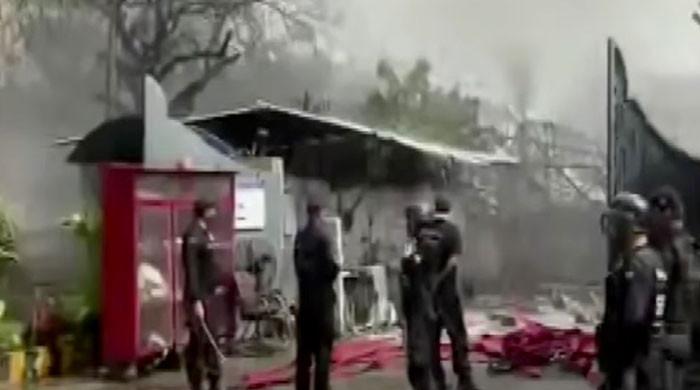 Fire Injures at Least Seven Engulfing Karachi Factory