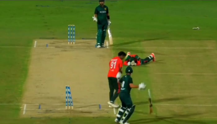 Khawaja Nafay's Frustration Erupts Against Yasir Khan in Top End T20 Opener